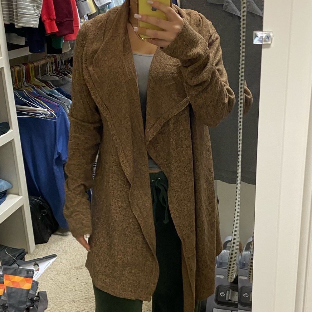 Cardigan - Picture 6 of 9